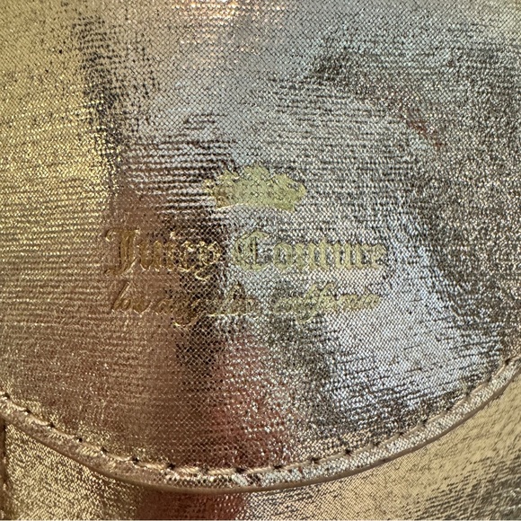 Juicy Couture Gold Phone Case with Chain Strap - Picture 2 of 4